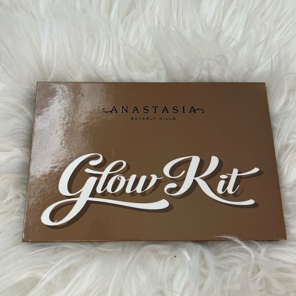 Anastasia “Highlighter” Ultimate Glow